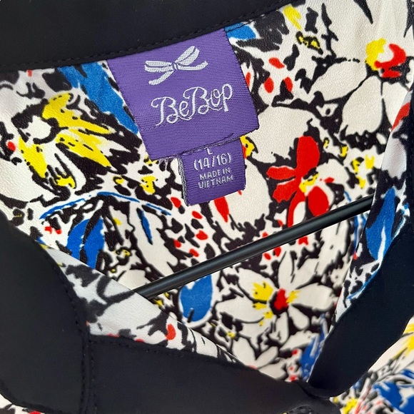 BeBop Daisy Flowers Button Up Romper with Pockets - Picture 3 of 4